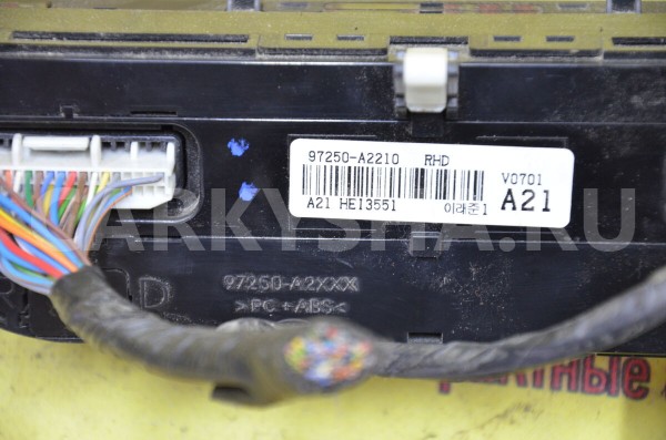 Блок управления отопителем Kia Cee'd 