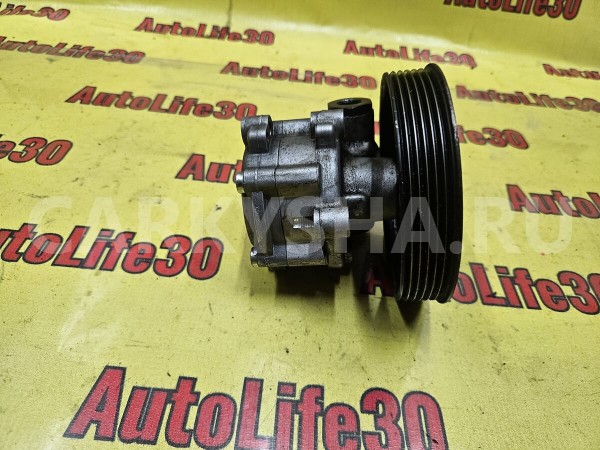 Насос ГУР Nissan Almera 