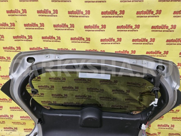 Крышка багажника Nissan Juke 