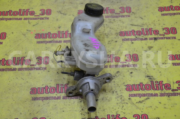 Цилиндр тормозной главный Toyota Auris 