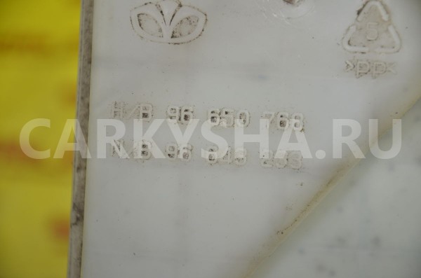 Бачок омывателя лобового стекла Chevrolet Aveo 