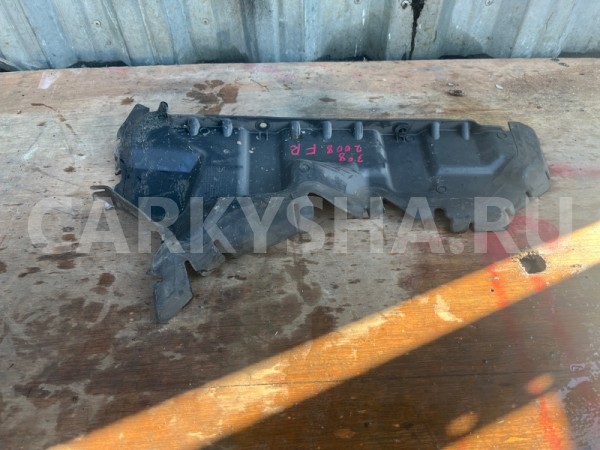 Пыльник крыла Peugeot 308 2008-2011 T7, передний правый Peugeot 2008 