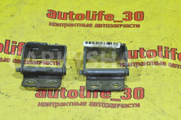 Петля крышки багажника Nissan Qashqai 