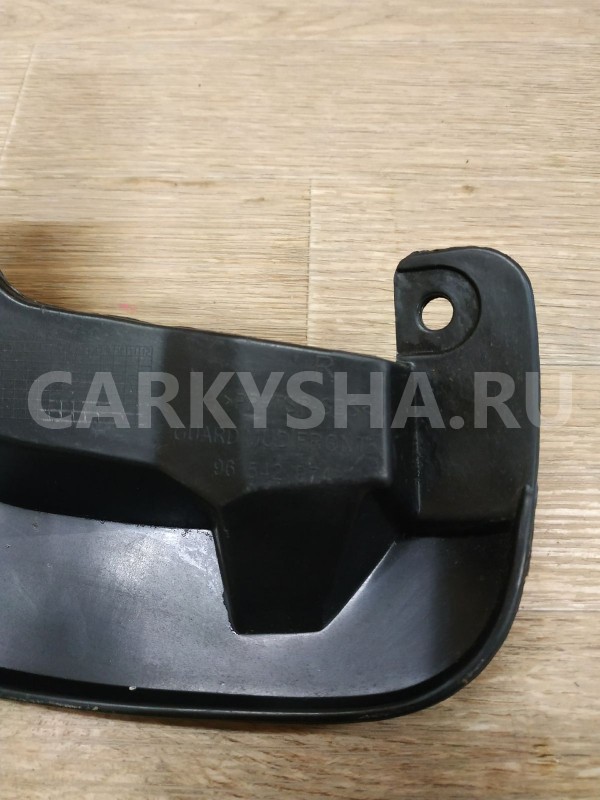 Брызговик передний правый Chevrolet Aveo 