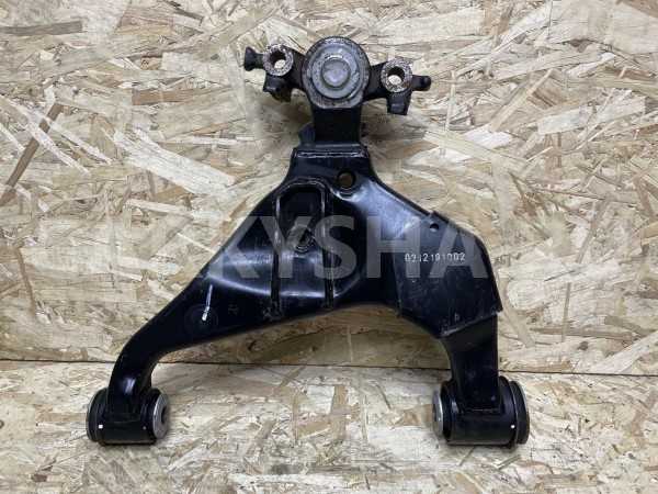 Рычаг передний нижний правый Toyota Hilux VIII Рестайлинг – пикап двойная кабина оригинальный номер 48068-0K090