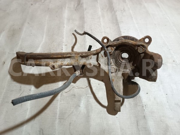 Кулак поворотный передний левый Mitsubishi Galant 