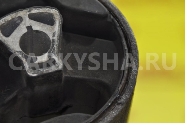 Опора двигателя задняя Chevrolet Cruze 
