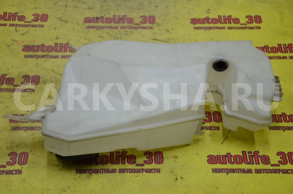 Бачок омывателя лобового стекла Nissan Almera 