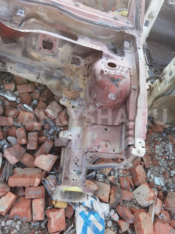 Лонжерон передний левый Volvo S40 