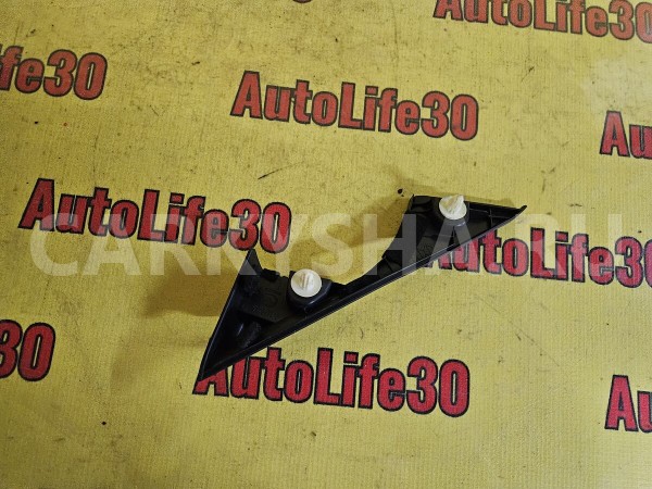 Накладка двери передней левой Mazda 6 