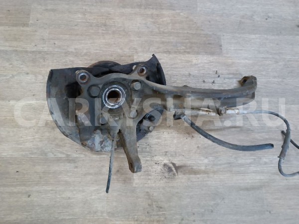 Кулак поворотный передний правый Mitsubishi Galant 