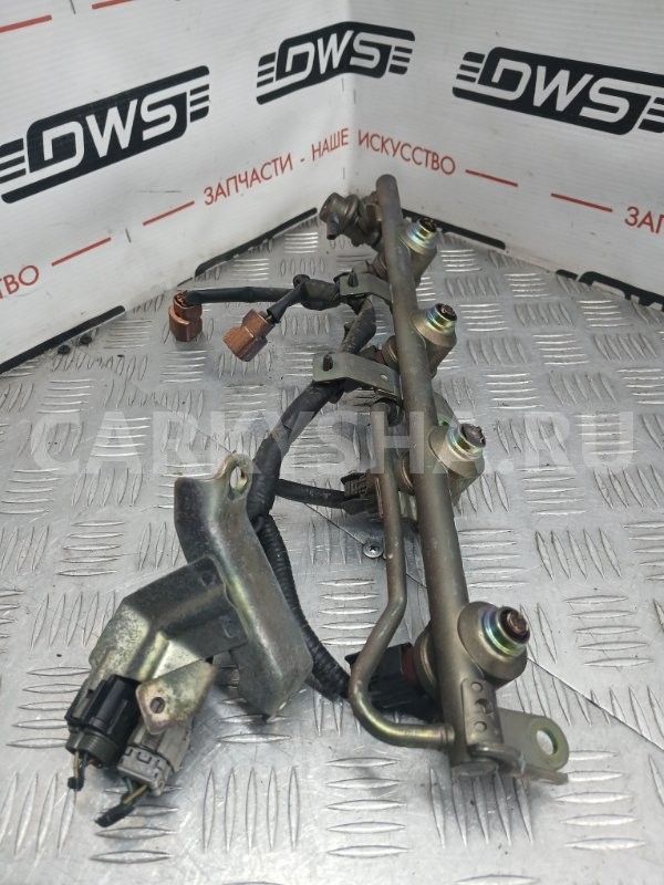 Форсунка топливная Nissan Avenir 