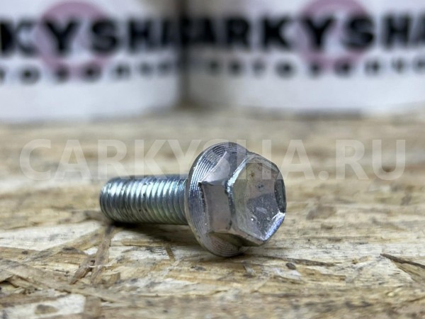 Болт Toyota Corolla XII (E210) – седан оригинальный номер 91551-80825