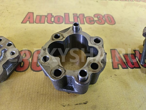 Насос масляный КПП Mitsubishi Colt 