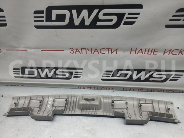 Накладка замка багажника Nissan X-Trail 