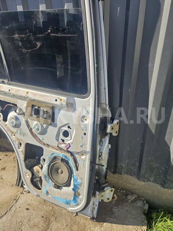 Дверь задняя левая Land Rover Freelander 