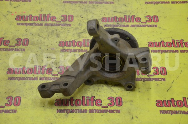 Кулак поворотный передний правый Nissan Almera 