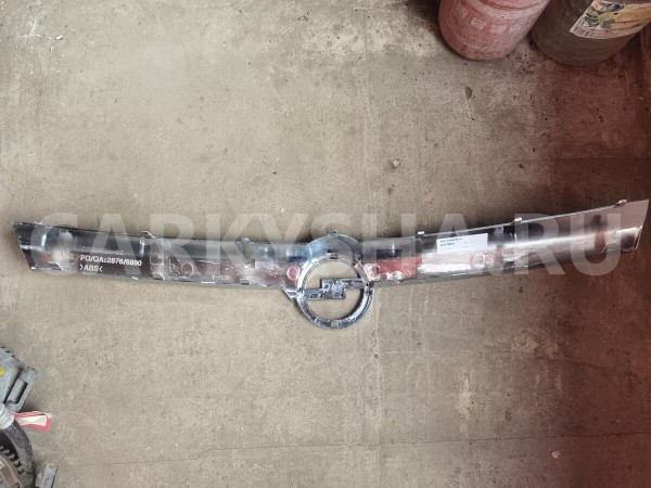 Накладка на решетку радиатора Opel Astra 