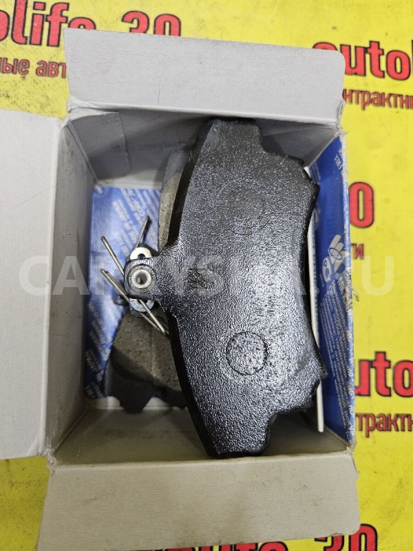 Колодки тормозные Mitsubishi Carisma 