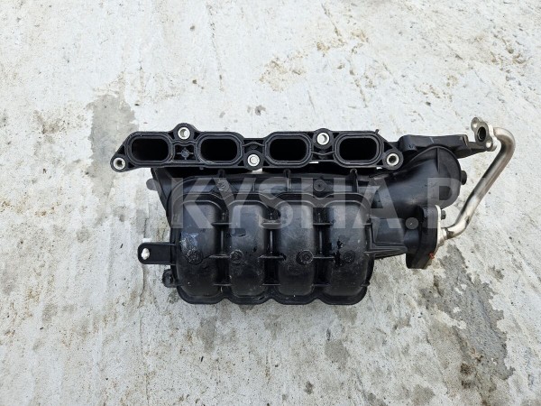 Коллектор впускной Toyota Auris 