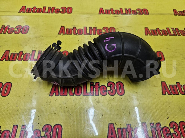 Патрубок воздушного фильтра Hyundai Solaris оригинальный номер 281381R010