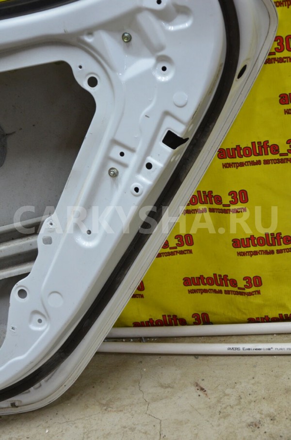 Дверь задняя правая Kia Cee'd 