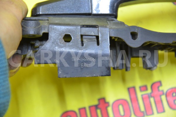 Ручка двери передней наружная правая Opel Astra 