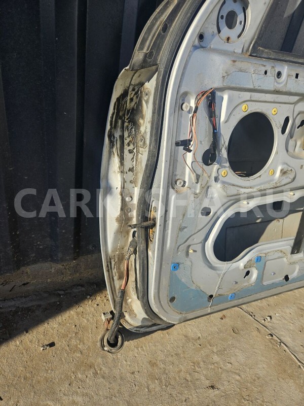 Дверь передняя правая Land Rover Freelander 